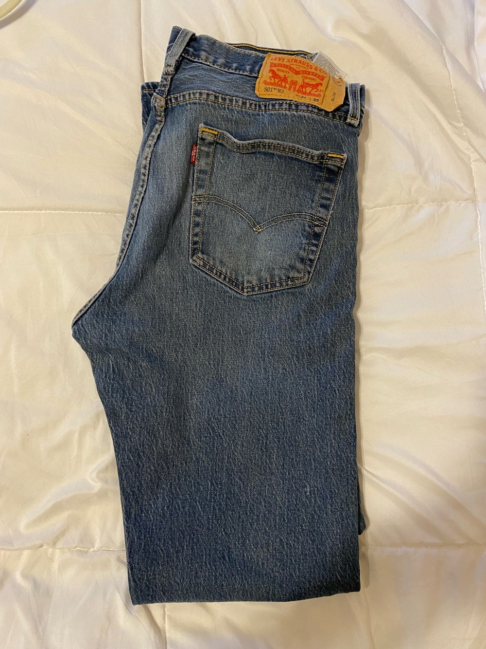 Levi's Men's 501 button fly Straight Jeans in Classic Blue